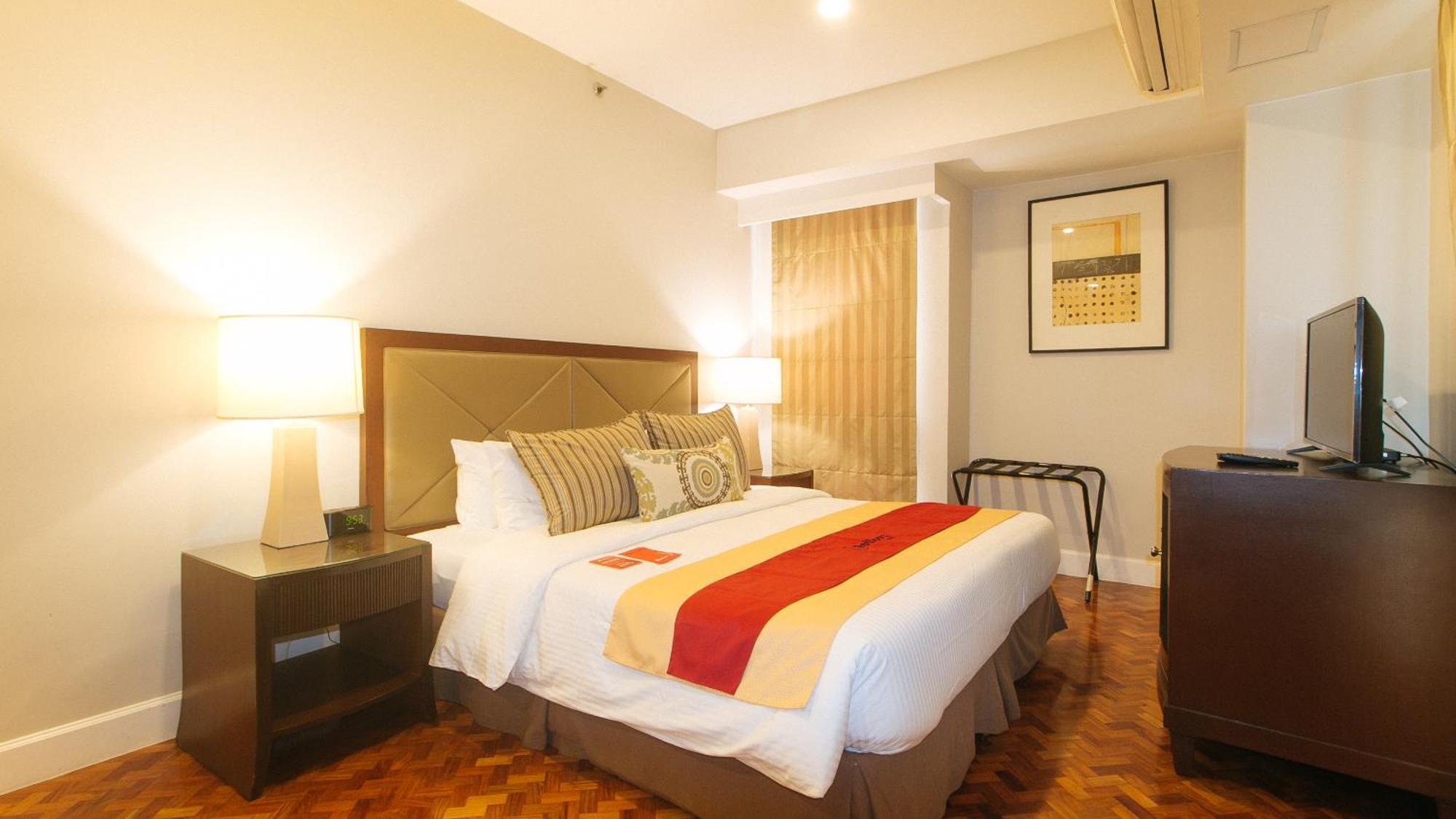 Reddoorz Premium At The Residences Olympia Makati Manila Esterno foto